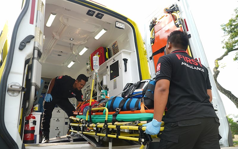Kuala lumpur service ambulance Lifesaver Ambulance